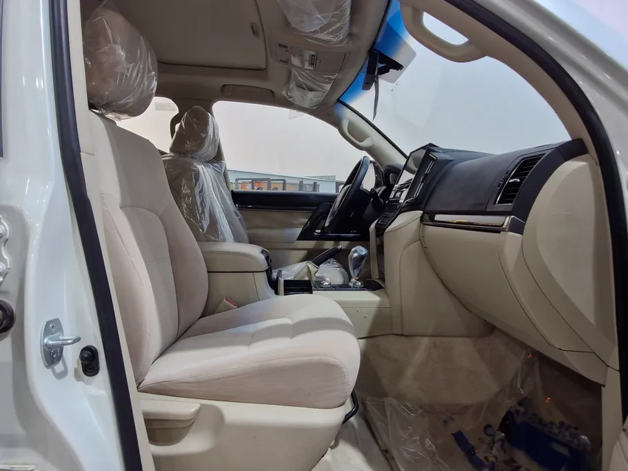 تويوتا لاندكروزر GXR Grand Touring 2020 