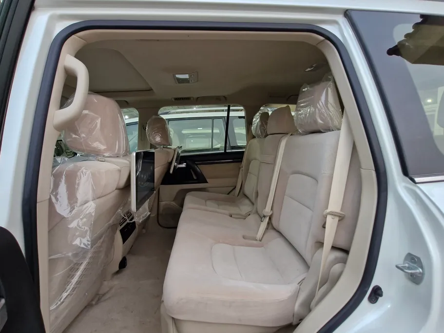 تويوتا لاندكروزر GXR Grand Touring 2020 