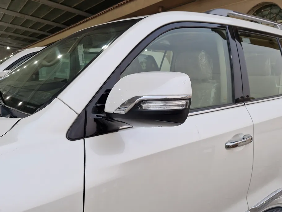 تويوتا لاندكروزر GXR Grand Touring 2020 