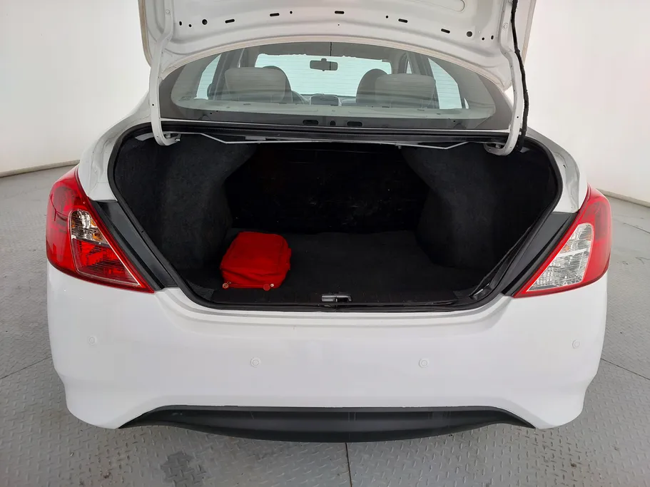 2022 Nissan Sunny SV 