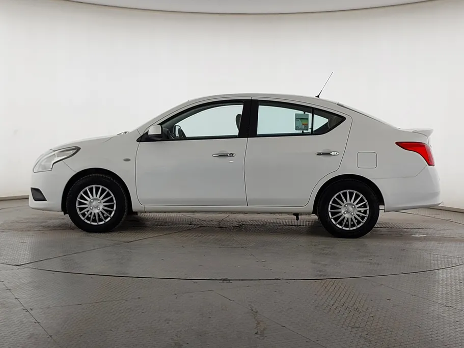 2022 Nissan Sunny SV 