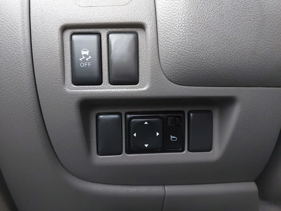 2022 Nissan Sunny SV 