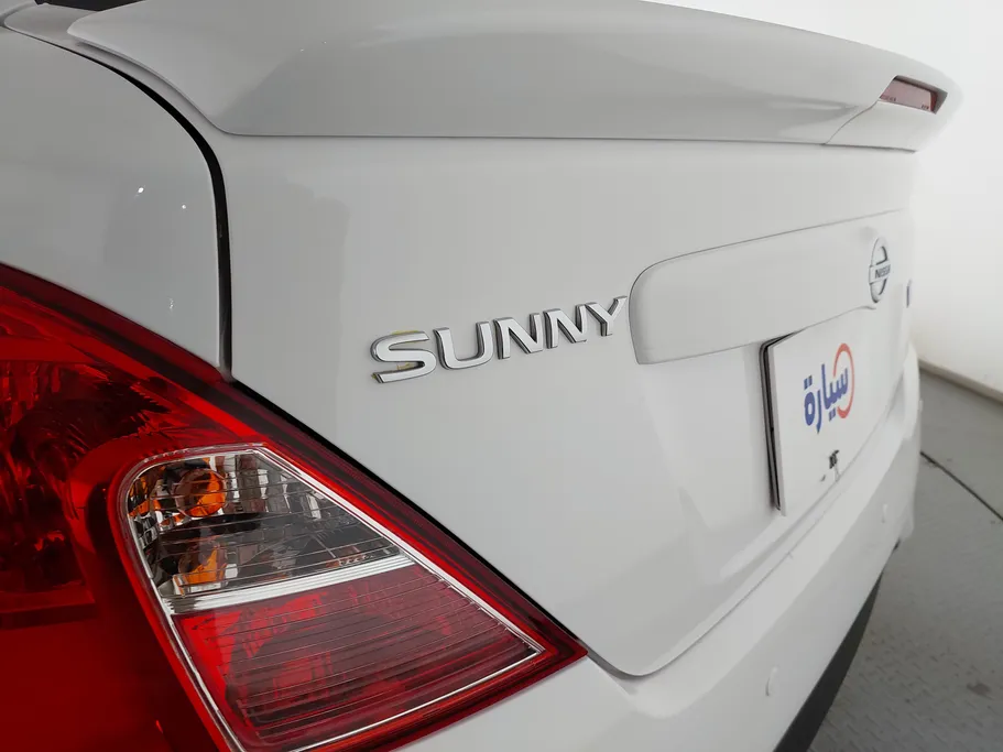 2022 Nissan Sunny SV 