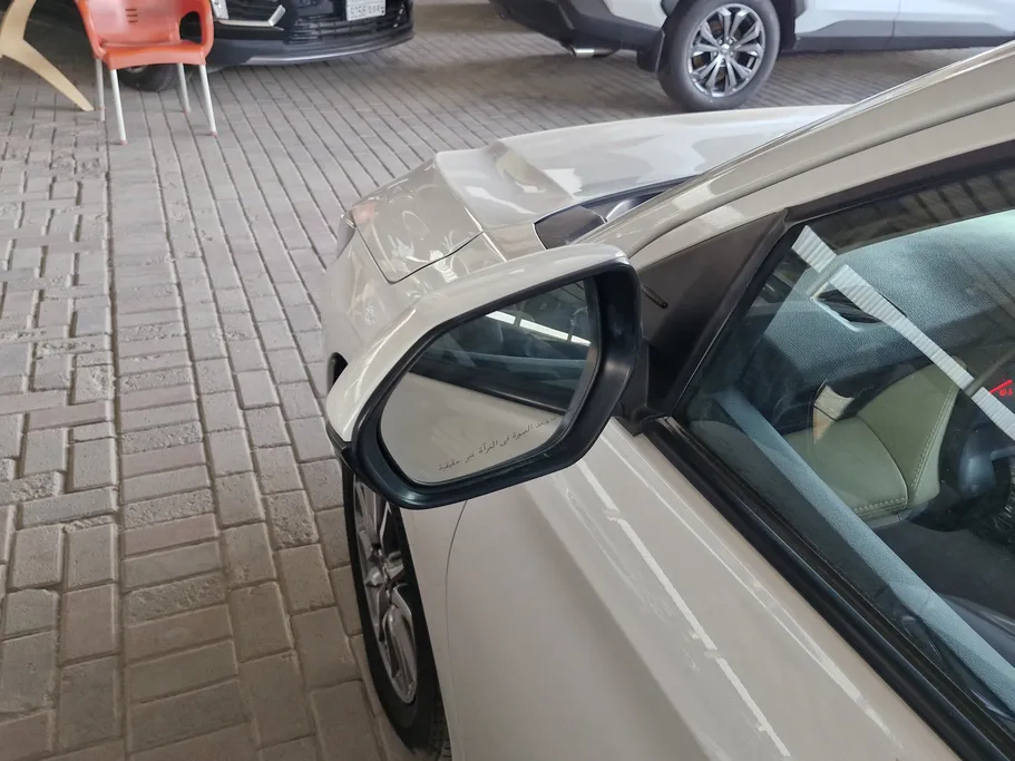 تويوتا يارس Y 2023 