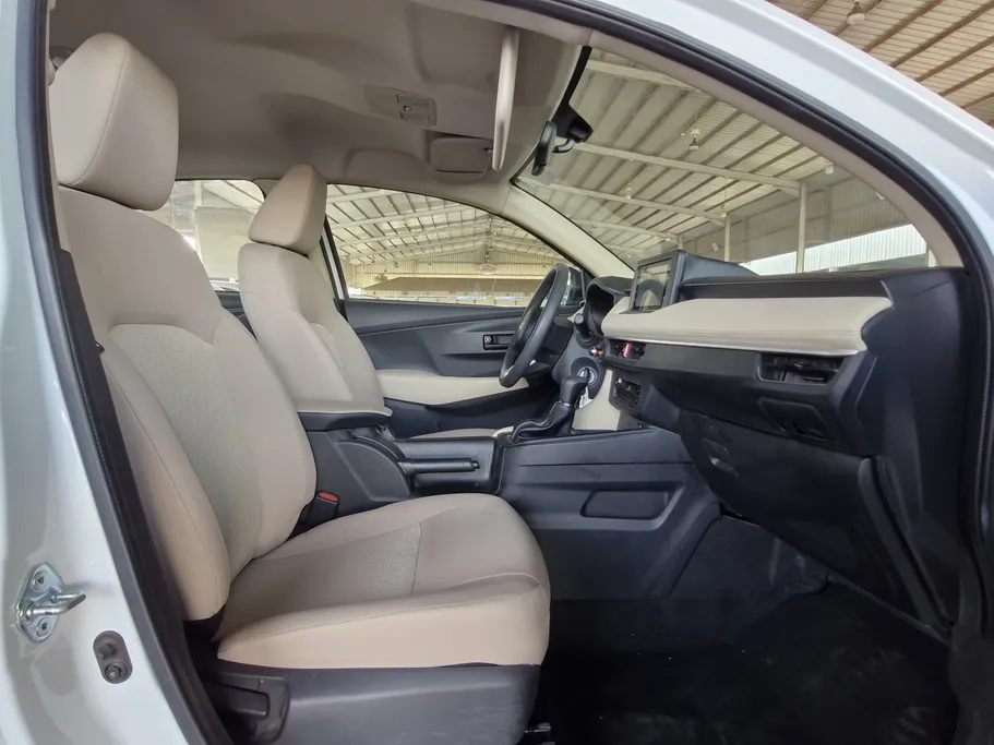 تويوتا يارس Y 2023 