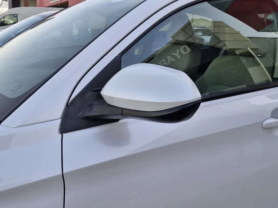 2023 Toyota Yaris  Y 