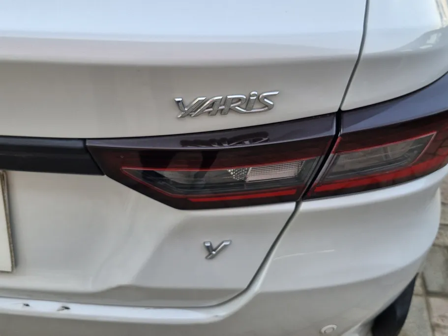 2023 Toyota Yaris  Y 