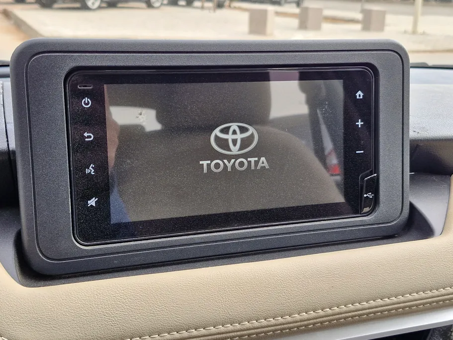 تويوتا يارس Y 2023 