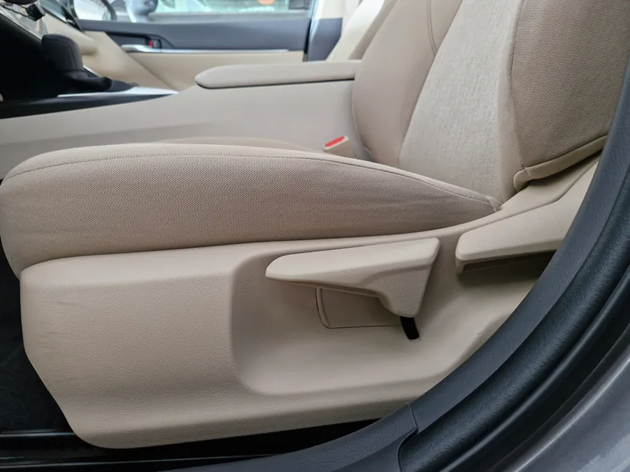 2022 Toyota Camry  LE 