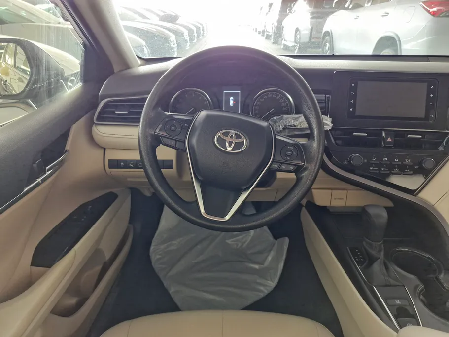 2022 Toyota Camry  LE 