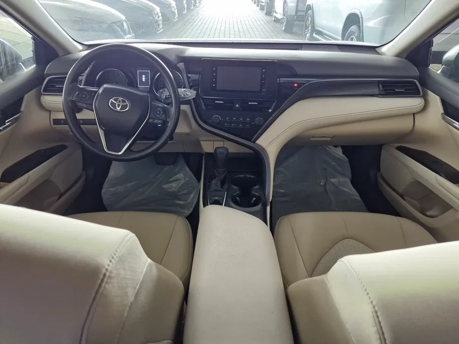 2022 Toyota Camry  LE 