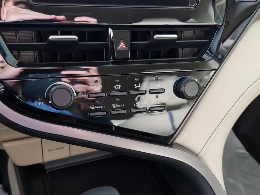 2022 Toyota Camry  LE 