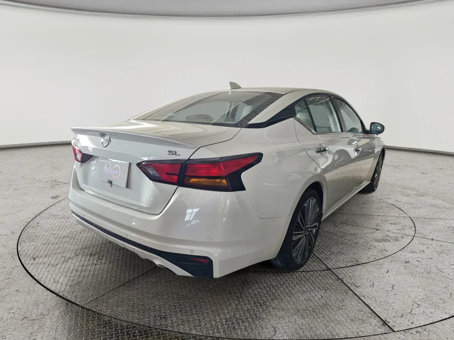 2024 Nissan Altima SL 