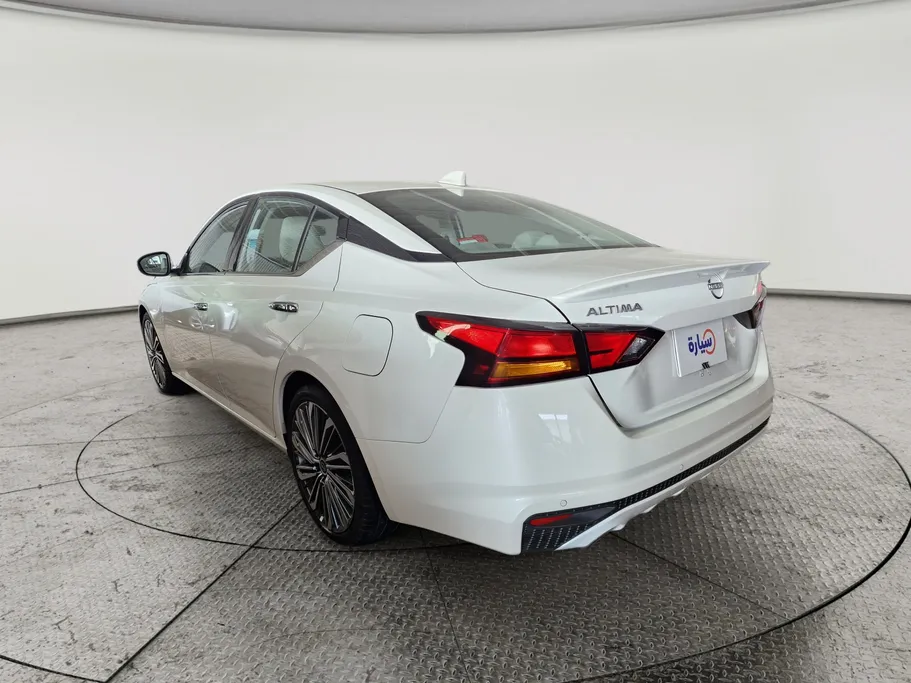 2024 Nissan Altima SL 
