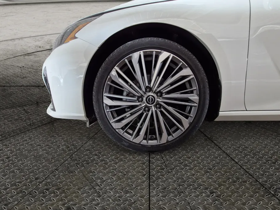 2024 Nissan Altima SL 