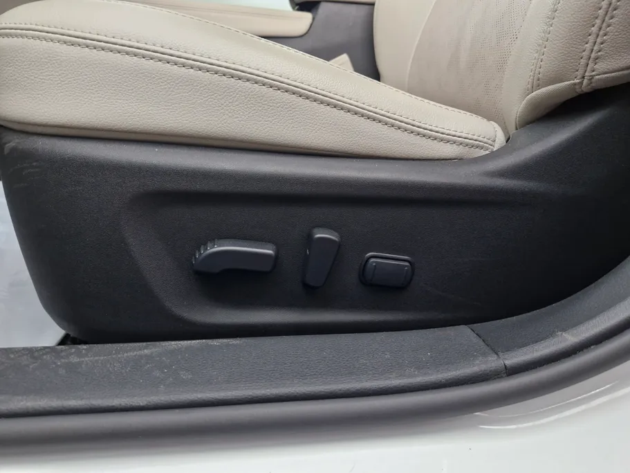 2024 Nissan Altima SL 