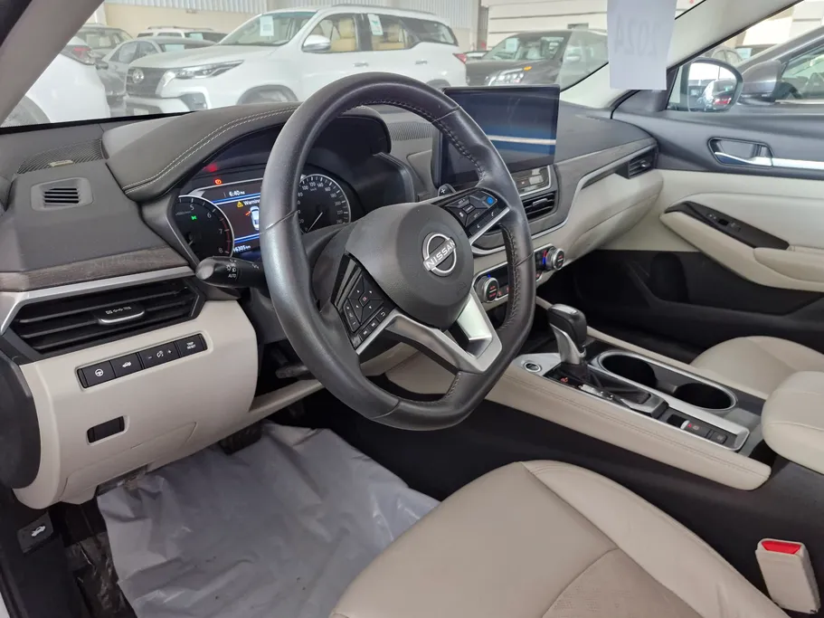 2024 Nissan Altima SL 