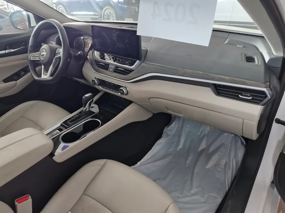 2024 Nissan Altima SL 