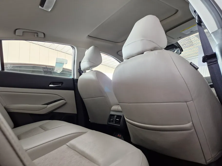 2024 Nissan Altima SL 