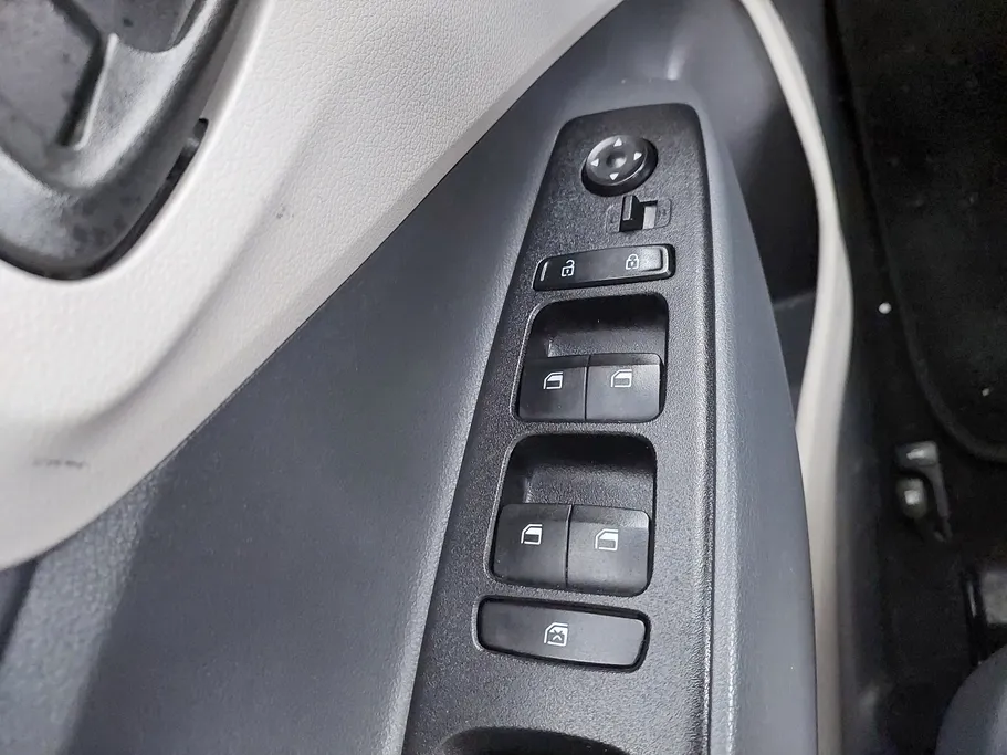 هيونداي Grand i10 فلييت 2024 