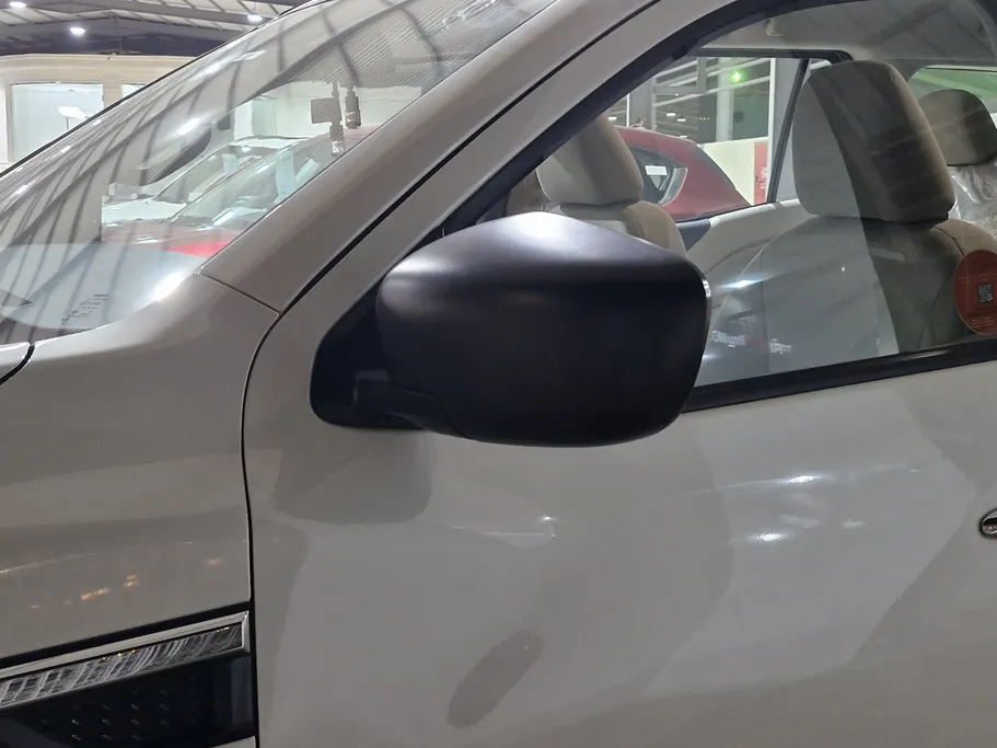 2023 Nissan Xterra SE 