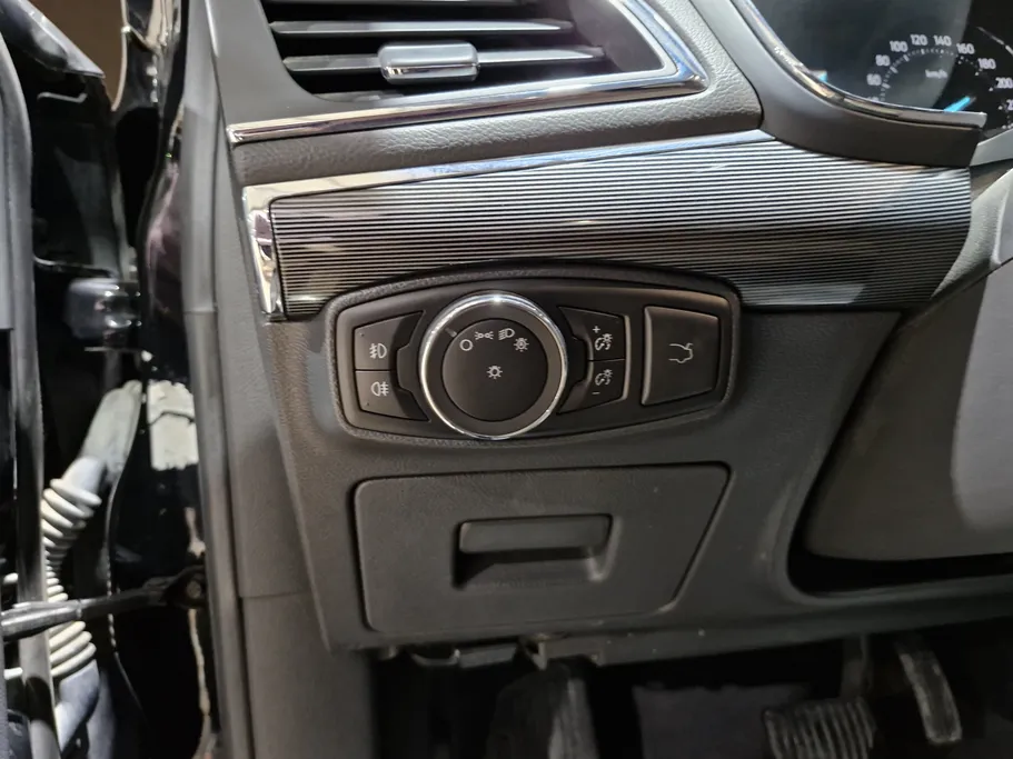 فورد تورس ترند 2021 