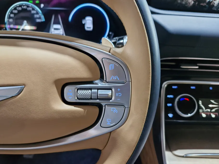 2023 Genesis GV80 Royal 