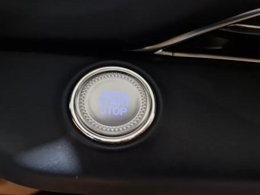 2023 Genesis GV80 Royal 