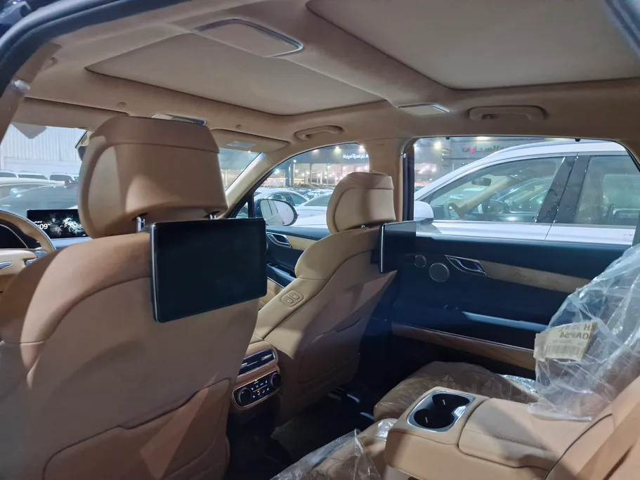 2023 Genesis GV80 Royal 