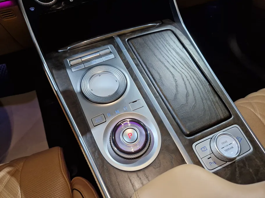 جينيسيس GV80 Royal 2022 