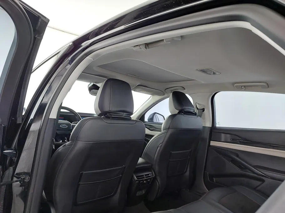 2023 Ford Taurus Trend 