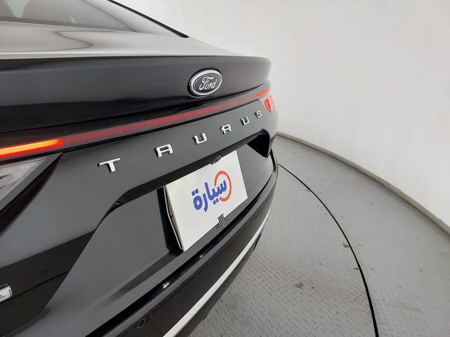 2023 Ford Taurus Trend 