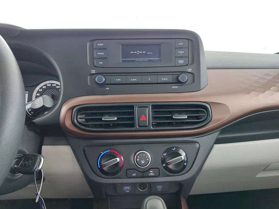 هيونداي Grand i10 فلييت 2024 