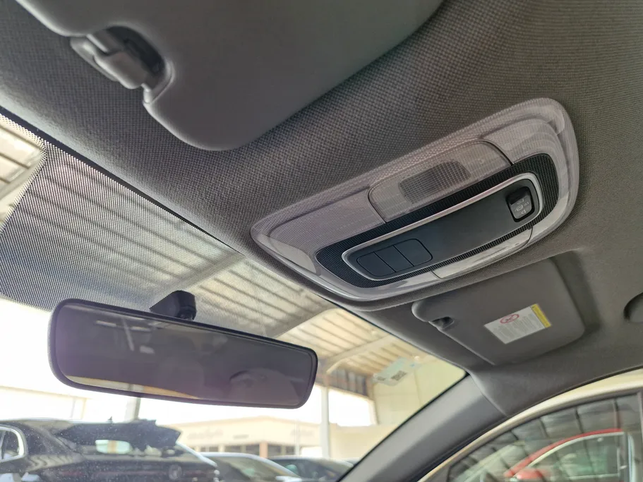 2023 Hyundai Elantra Smart 