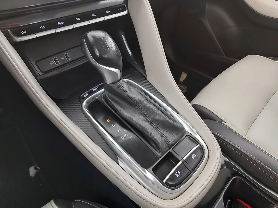 ام جي ZS LUX 2023 