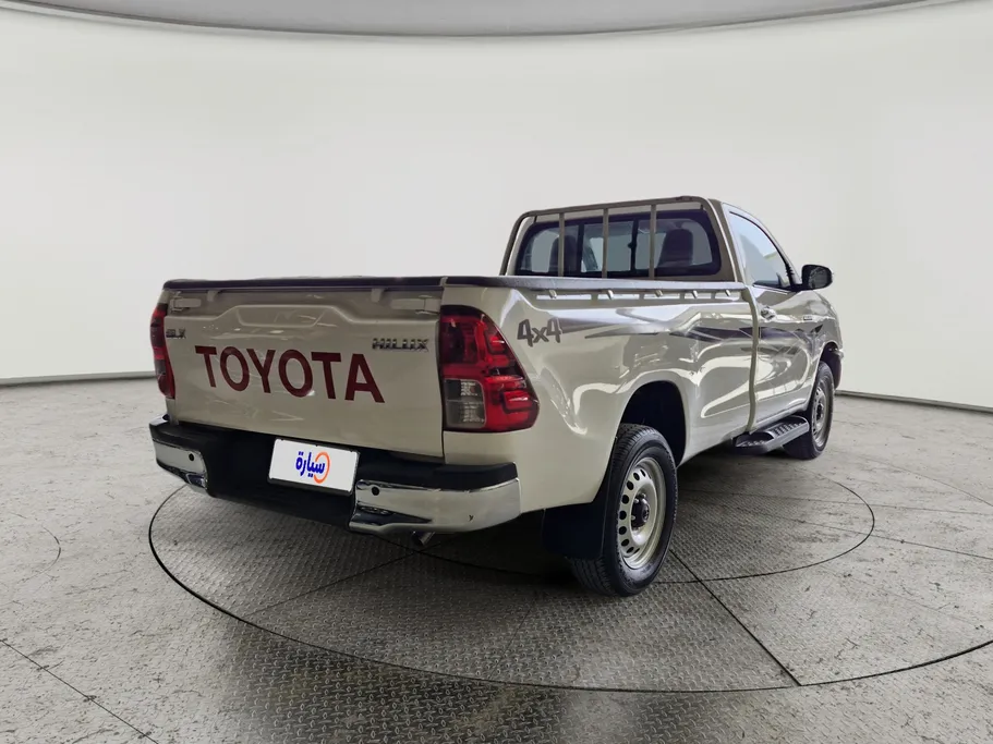 2022 Toyota Hilux GLX 