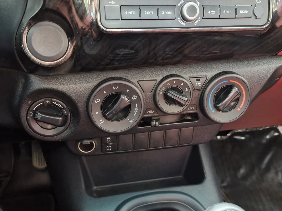 2022 Toyota Hilux GLX 