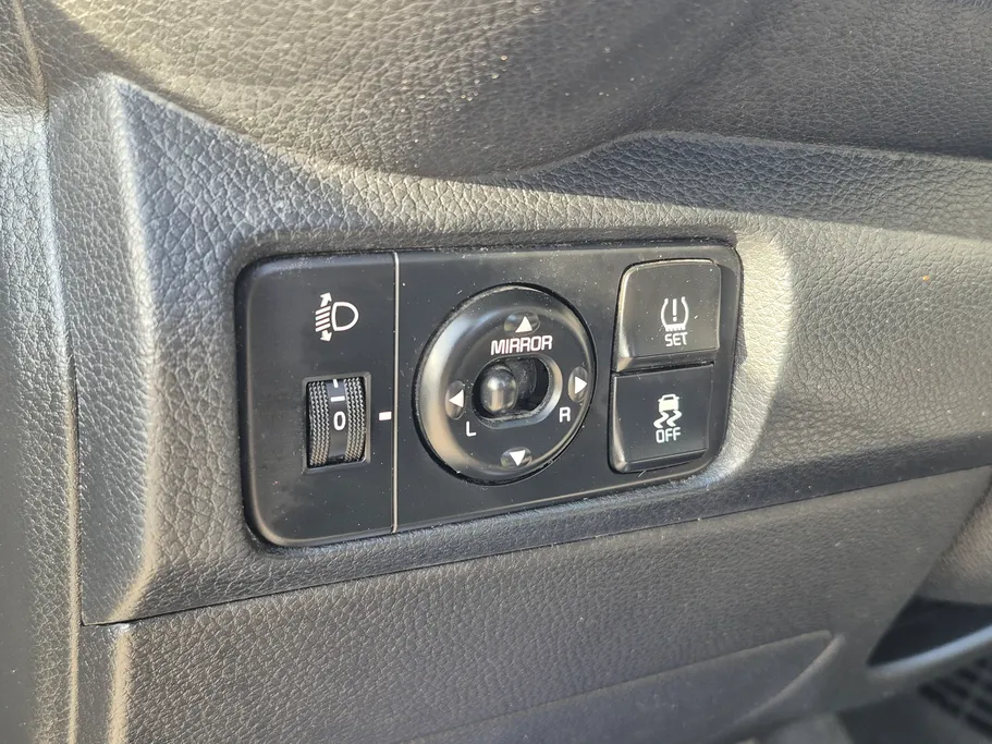 كيا بيجاس GL 2023 