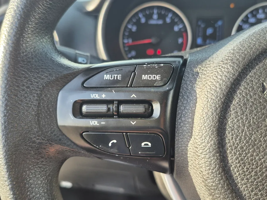 كيا بيجاس GL 2023 