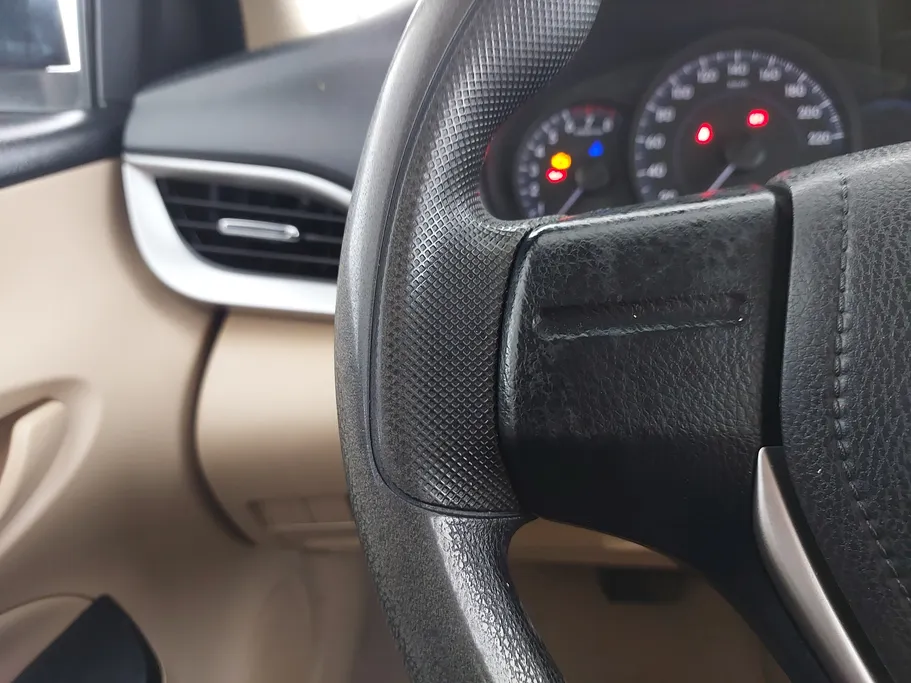 تويوتا يارس Y 2019 