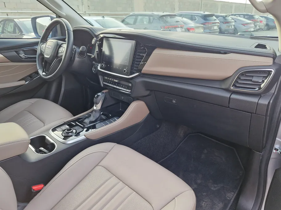 ايسوزو MUX Full 2025 