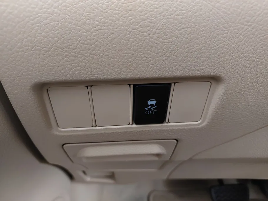 2022 Toyota Yaris  Y 