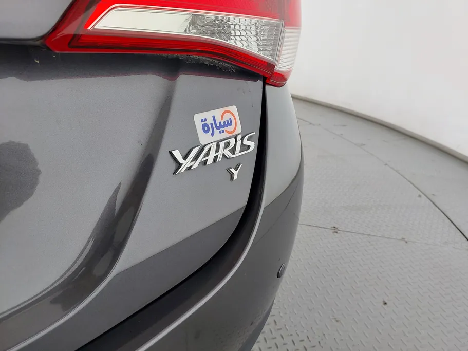 2022 Toyota Yaris  Y 