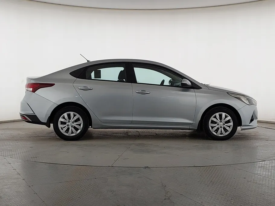 2022 Hyundai Accent Smart 