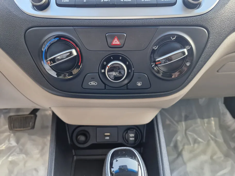 2022 Hyundai Accent Smart 