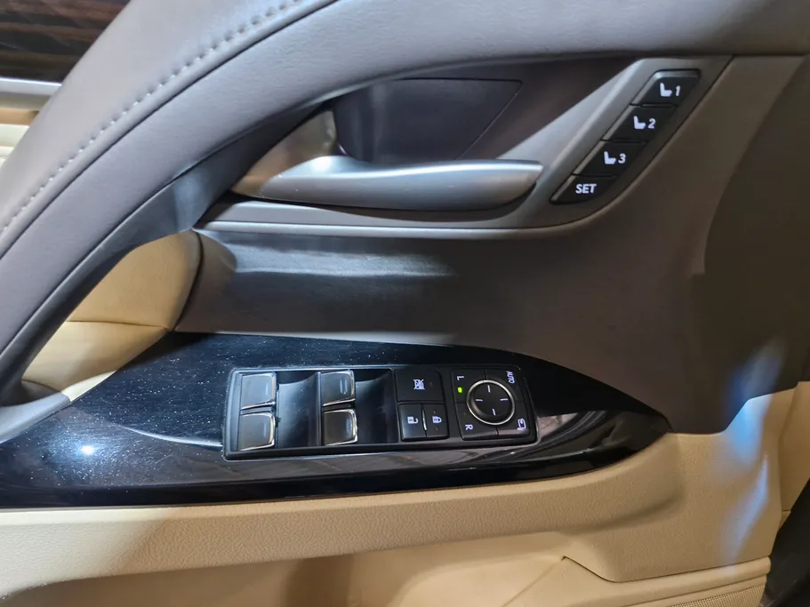 لكزس LX 570 S 2019 