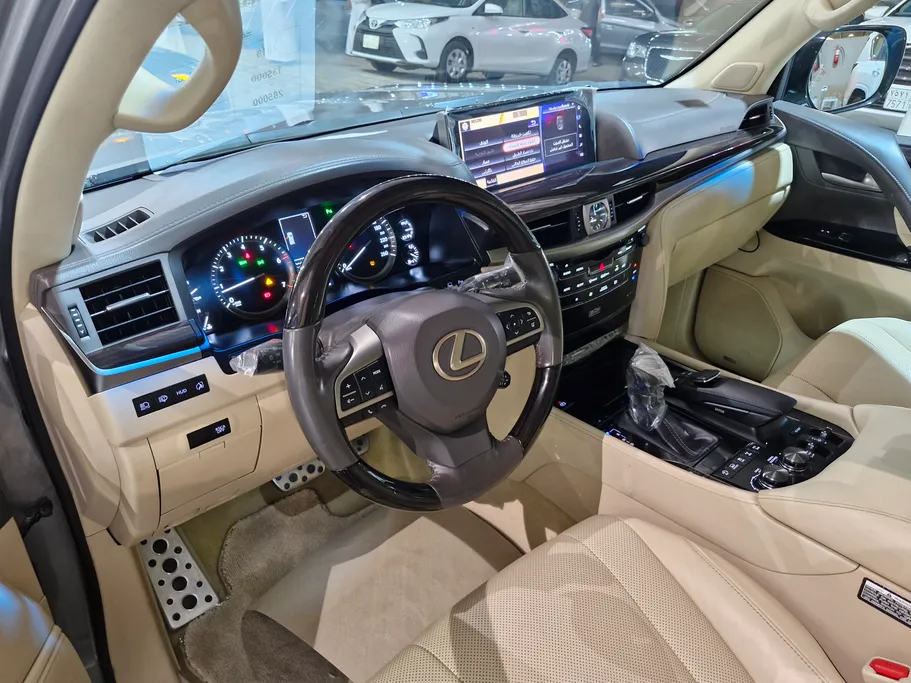 لكزس LX 570 S 2019 
