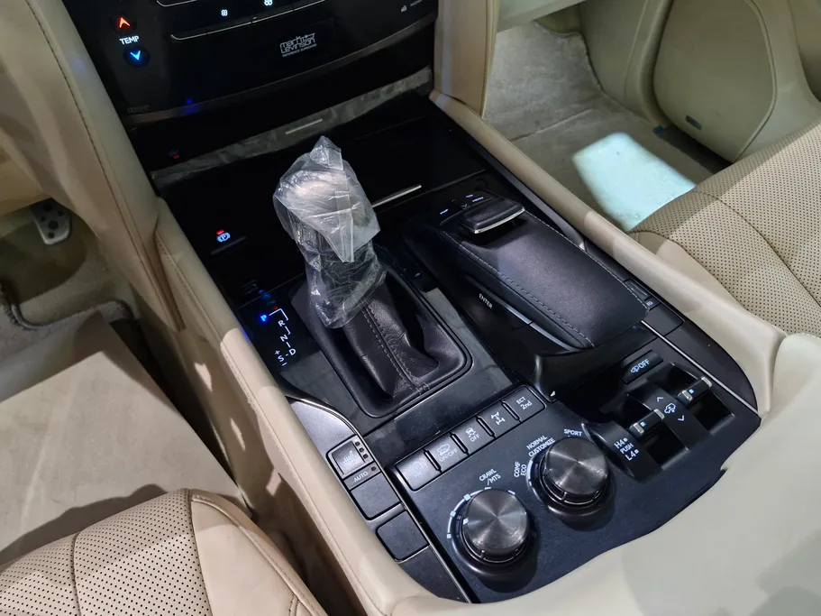 لكزس LX 570 S 2019 