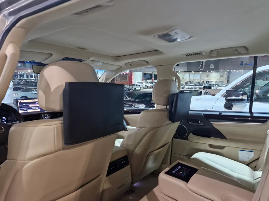 لكزس LX 570 S 2019 