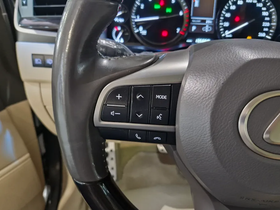 لكزس LX 570 S 2019 